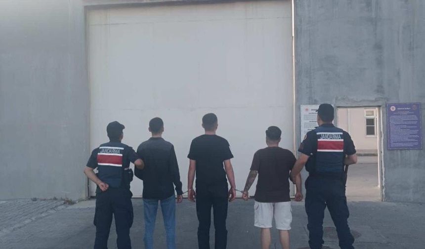 Manisa Soma'da jandarmadan yasaklı madde operasyonu: 3 tutuklama!