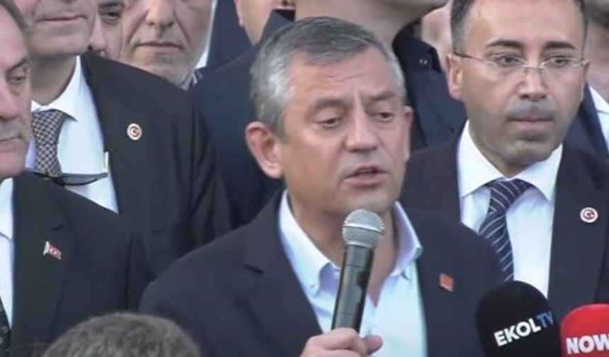 Özgür Özel, Çarşamba gününü işaret etti: ''İstanbul Üniversitesi'nde Beyazıt'ta olacağız!''
