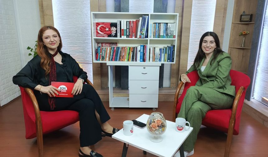 “İki farklı Simay yok, kamera karşısında da gerçeğim”