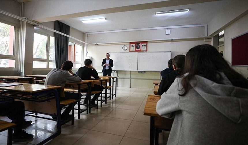 15 bin sözleşmeli öğretmen atamasında yeni gelişme: Sözlü sınava hak kazanan adaylar belli oldu!
