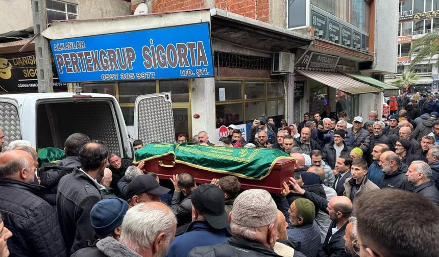 Yürek yakan veda: 3 kız kardeş yan yana defnedildi