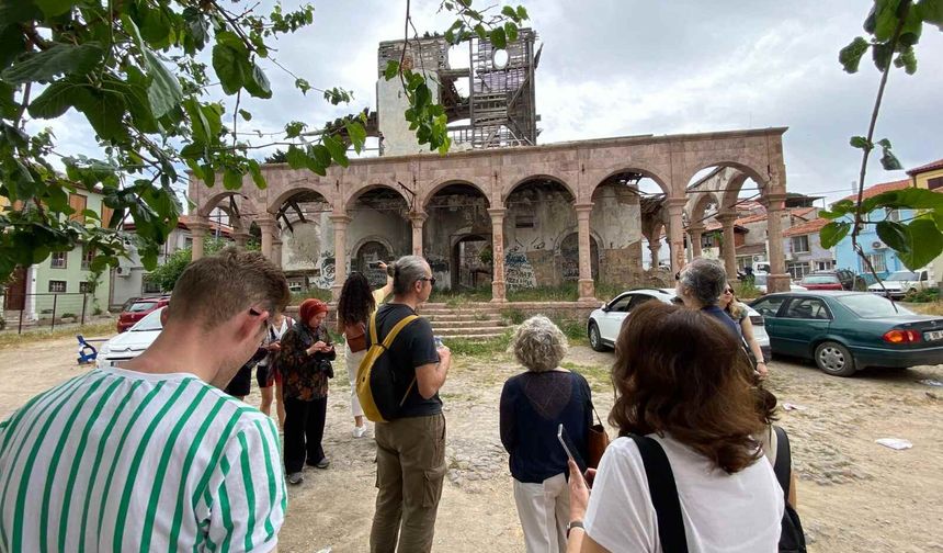 Ayvalık’ın kültürel mirası akademik bakışla incelendi