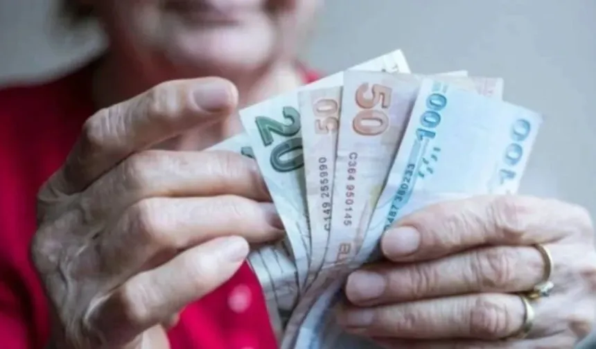 Emekliye Müjde Meclis'ten Çıktı: SSK ve Bağ-Kur Emekli Zammı Ödeme Takvimi Belli Oldu!