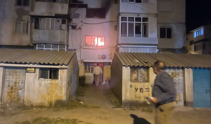 Gediz’de peş peşe yangınlar: Aynı apartmanda kundaklama şüphesi!