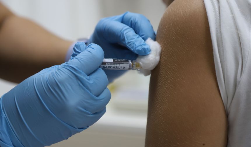 Sağlık Bakanı Memişoğlu'ndan HPV aşısı açıklaması: Ücretsiz olacak mı?