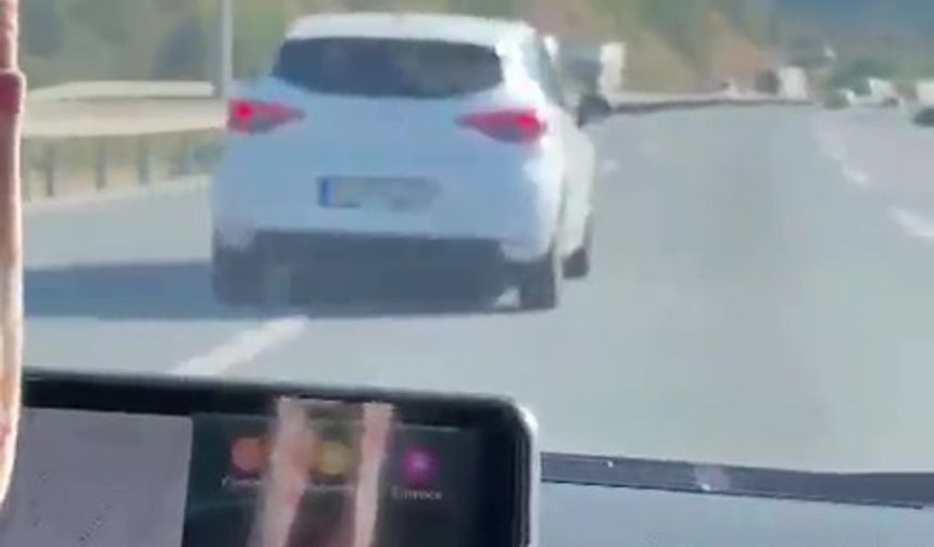 Kocaeli TEM’de trafik magandası dehşeti: Bebekli aileyi defalarca sıkıştırdı, 5 araç kazaya karıştı