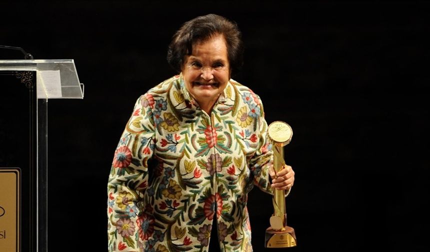 Bülent Ersoy ve nice sanatçının hocasıydı! Ünlü eğitimci hayatını kaybetti