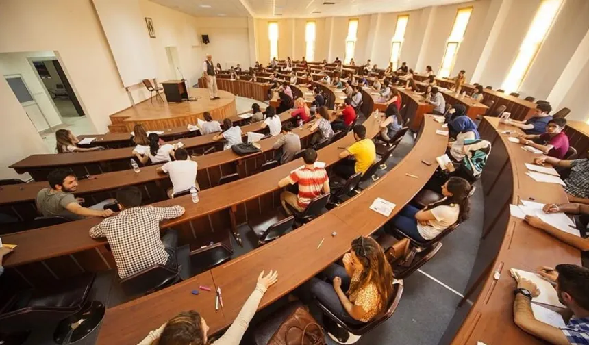 Öğrenciler konuştu, o üniversiteler sınıfta kaldı!