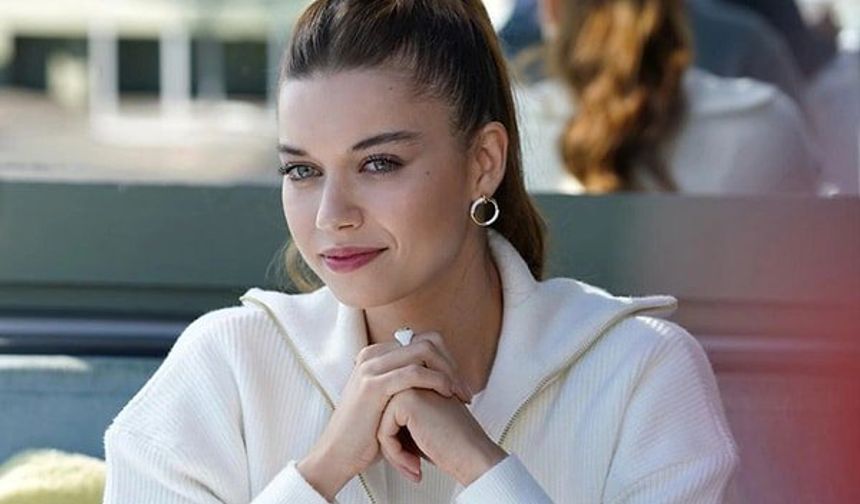 Afra Saraçoğlu’nun doğum gününde annesinin sözleri duygulandırdı!