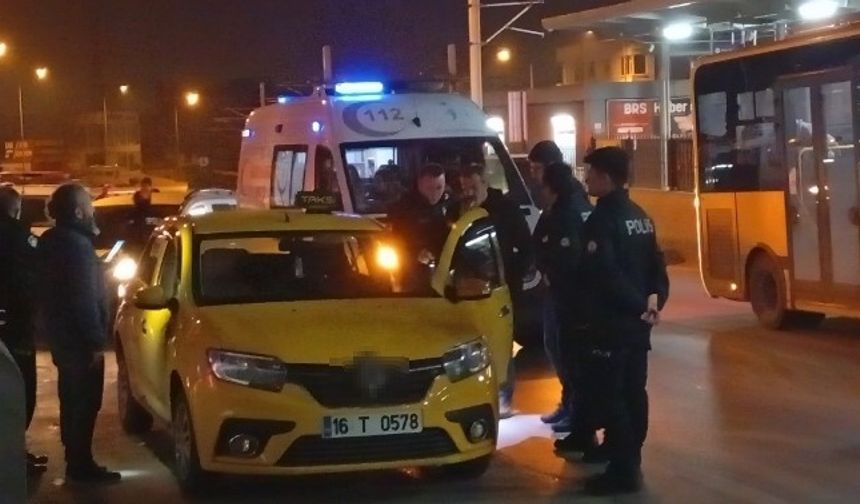 Eğlence mekânı önünde silahlar konuştu: 1’i ağır 2 yaralı