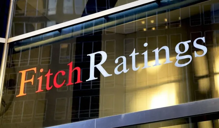 Fitch'ten yeni hamle: Türkiye için büyüme tahmini yükseltildi!