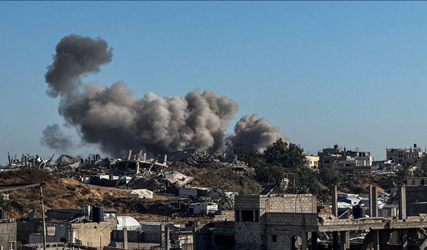 Gazze’de hava saldırısı: İsrail üst düzey Hamas komutanının öldürüldüğünü duyurdu