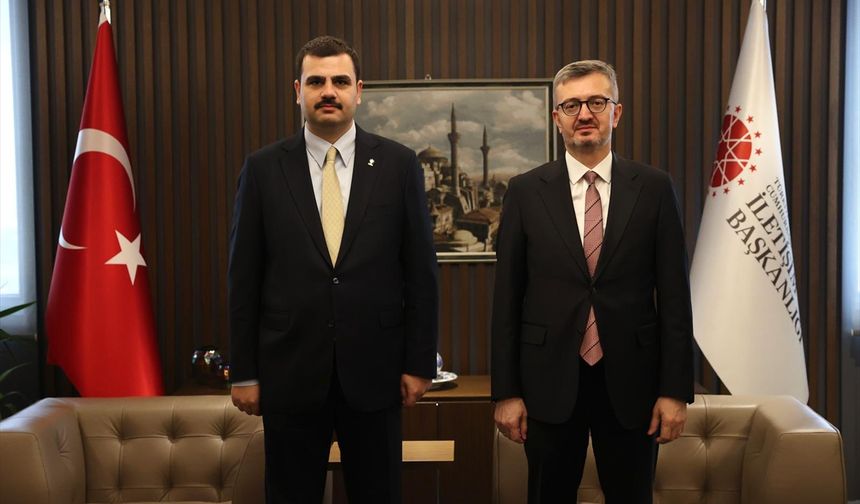 İzmir Milletvekili İnan'dan İletişim Başkanı Duran'a ziyaret