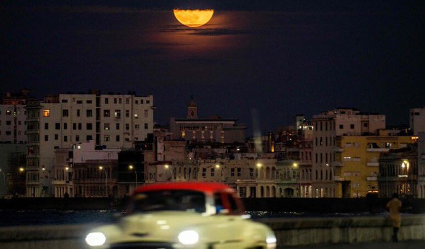 Küba'da elektrik şebekesi çöktü! Ülkenin batısı karanlığa mahkum