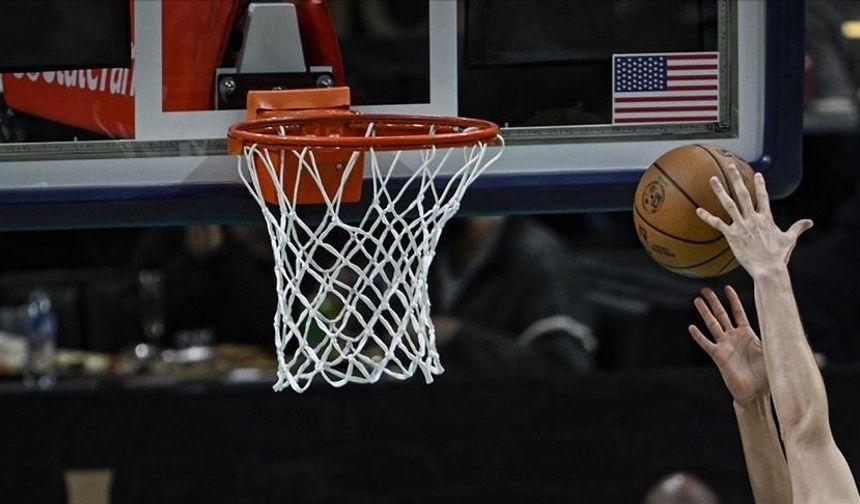 NBA'de Doncic ve LeBron ortaklığı Lakers'ı zirveye taşıyor! Utah deplasmanını son periyotta çözdüler