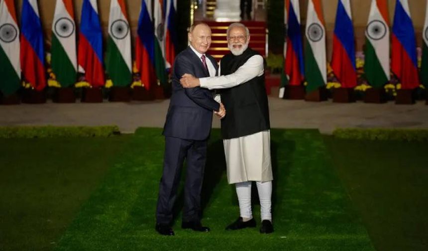 Rusya-Hindistan görüşmeleri başladı: Su-57 ortak üretimi gündemde!