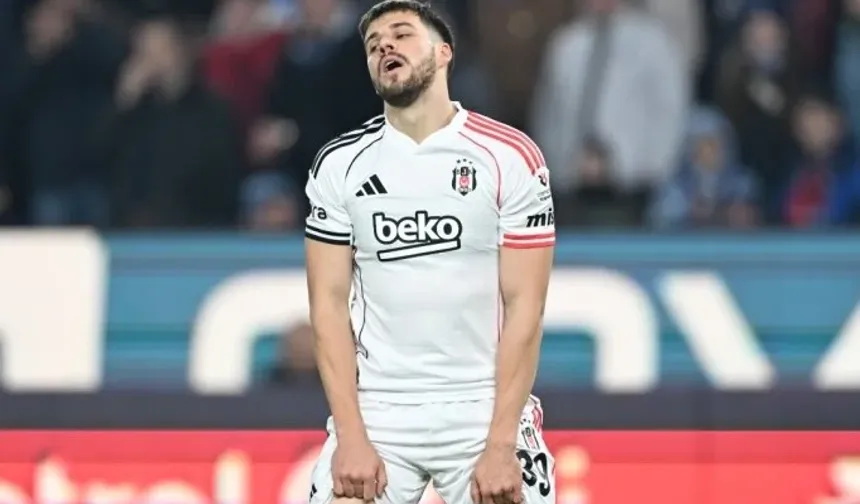 Trabzonspor maçında kaçırdığı gol olay olmuştu: Jurasek'e yol göründü!