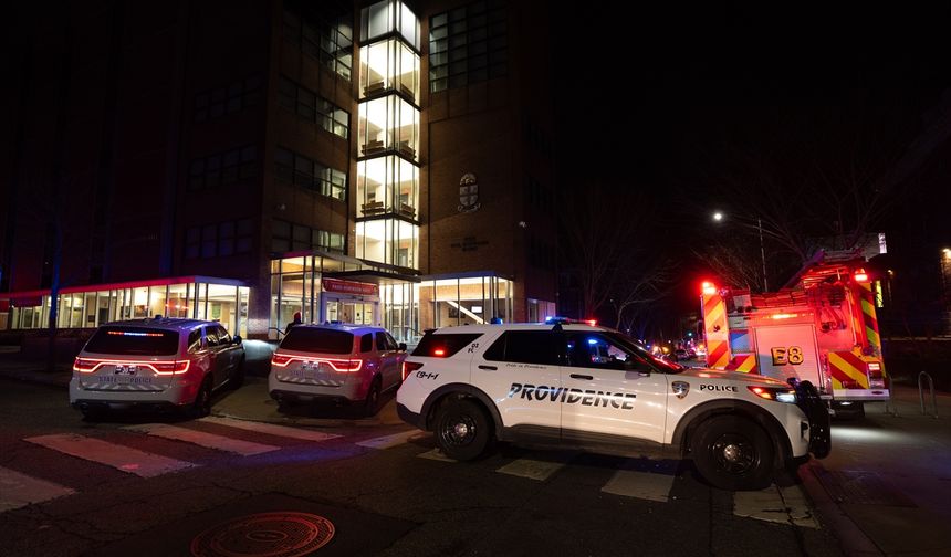 Üniversiteye silahlı saldırı! 2 kişi öldü, 8 kişi yaralandı!