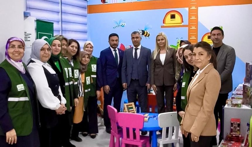 Yeşilay’dan adliyede örnek uygulama! Çocuklara özel kütüphane