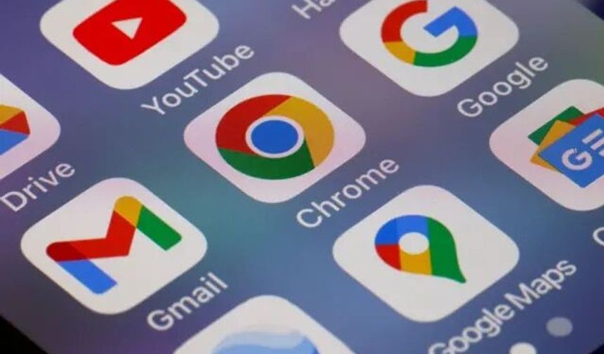Google Fotoğraflar'a zamanlanmış yedekleme geldi, artık tek tek indirmeye son