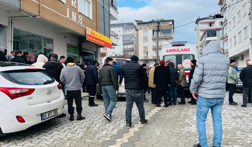 Oto serviste acı olay!  İki genç ölü bulundu