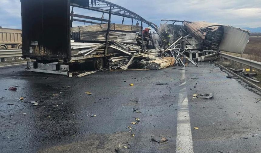 Sofya’da feci tır kazası: 2 Türk şoför yaşamını yitirdi