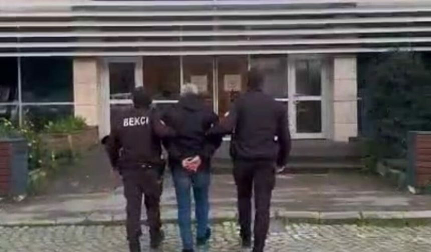 İzmir emniyeti iki azılı firariyi kıskıvrak yakaladı!