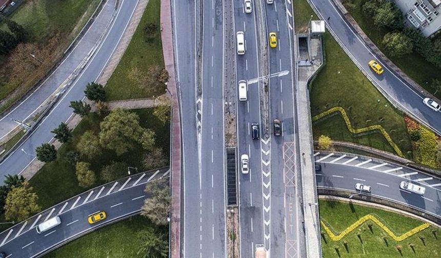 İzmir Konya arası kaç km? İzmir-Konya arası otobüsle kaç saat yürüyor?