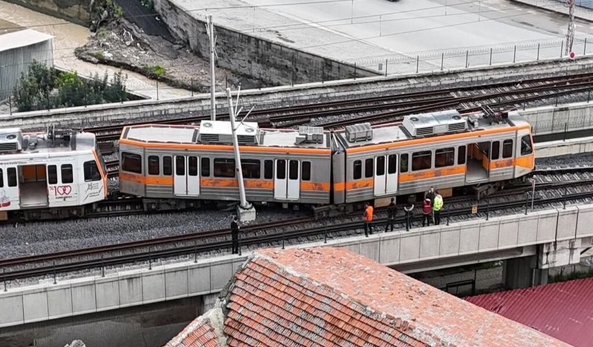 Adana’da metro kazası: Raydan çıkan vagon direğe çarptı