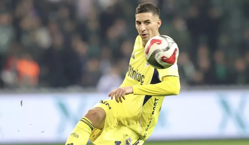 Mert Müldür'ün nişanlasına küfür ettiler! Açıklama yaptı!