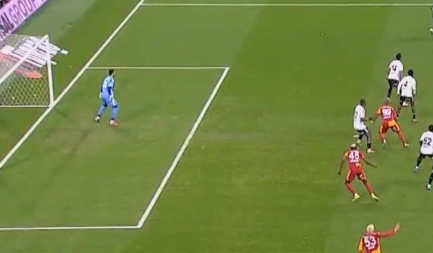 Osimhen'in Beşiktaş'a attığı gol ofsayt mı? İşte tartışılan o golün pozisyonu