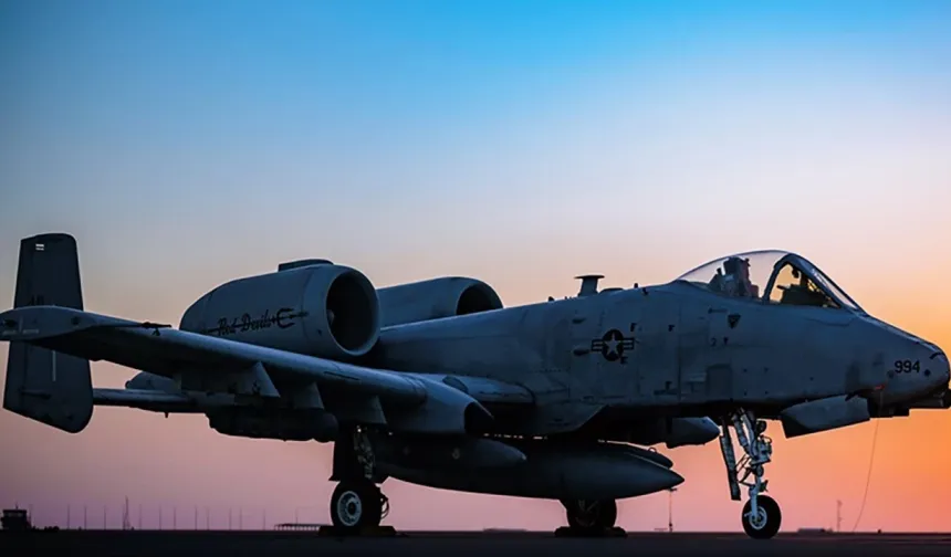 Dikkat çeken iddia: ABD’ye ait A-10 savaş uçağı Basra Körfezi yakınlarında düştü!