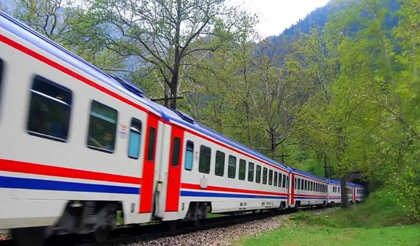 İzmir Tire tren saatleri 2026! Basmane'den Tire'ye kaç saatte gidilir?