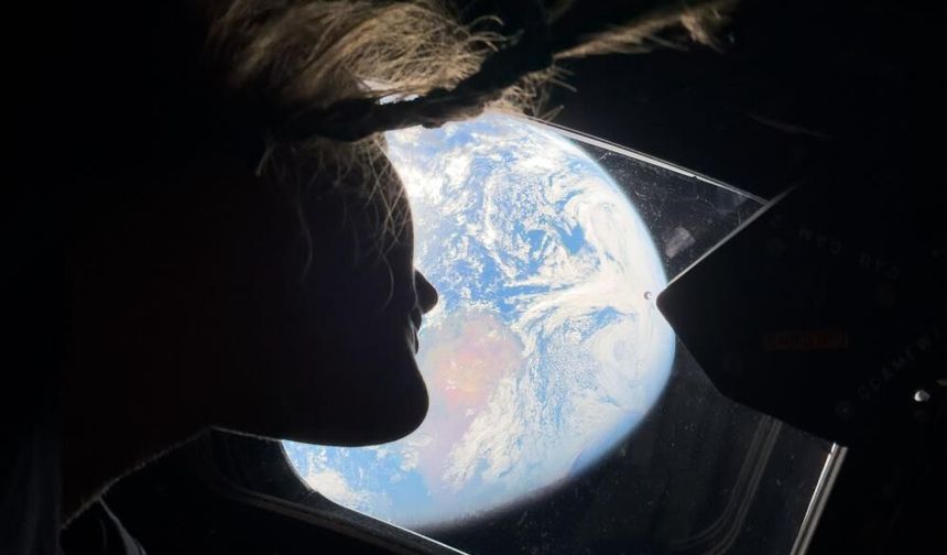 NASA’dan büyüleyen kareler: Orion’dan Dünya görüntüleri paylaşıldı