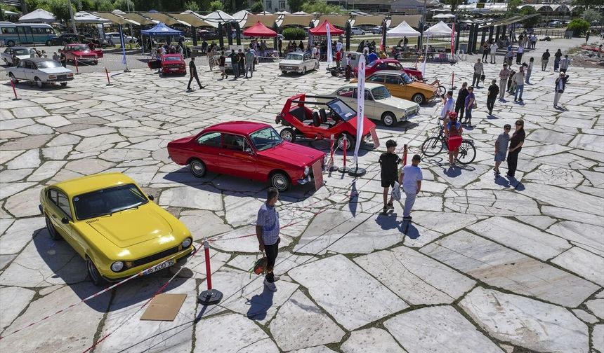 İzmir’de Anadol rüzgarı: Yerli otomobil tutkunları AnadolFest 2026’da buluştu