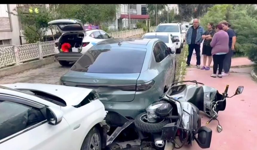 Aydın’da zincirleme trafik kazası: 5 araç birbirine girdi, 1 kişi yaralandı