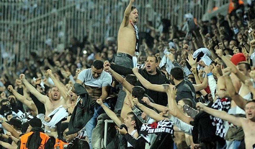 Çarşı'dan Beşiktaş yönetimine manidar mesaj! İlk 5 dakika için plan hazır