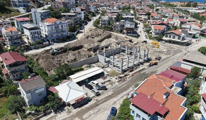 Dikili İtfaiye binasında büyük ilerleme! Yüzde 30'u tamamlandı