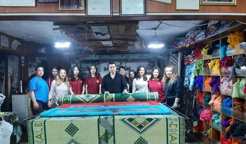 Tireli öğrencilerden asırlık geleneğe yoğun ilgi!