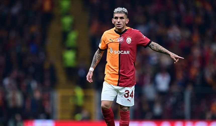 Beyoğlu'nda Galatasaray'ın yıldızı Lucas Torreira'ya yumruklu saldırı!