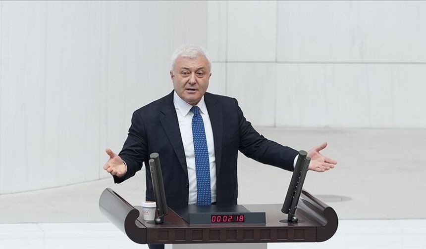 Tuncay Özkan'dan, iktidara ironi dolu eleştiri: "Yakışmıyor Faruk Bey... İnsanımız sevinmesin mi?"