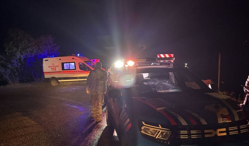 Otomobil dere yatağına devrildi: 1 ölü, 1 yaralı!