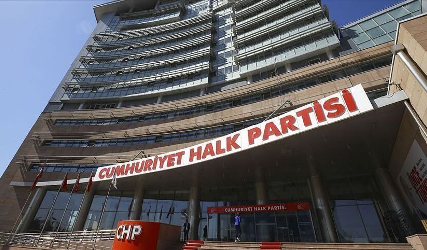 CHP'li eski İl Genel Meclis üyelerinden 'kurultay' çağrısı: "Derhal toplansın!"