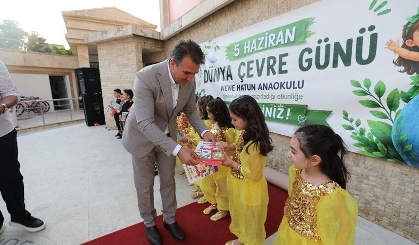 Çöp değil gelecek: Menderes’te ezber bozan defile!