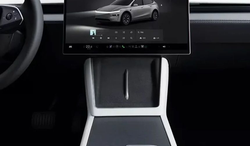 Eski Tesla Model Y'ye fanlı kablosuz şarj geliyor, telefon ısınması bitiyor