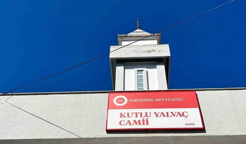 15 Temmuz gecesi sela okuyan müezzine saldırmışlardı: Tam bir yıl sonra aynı camide babalarının selası okundu!