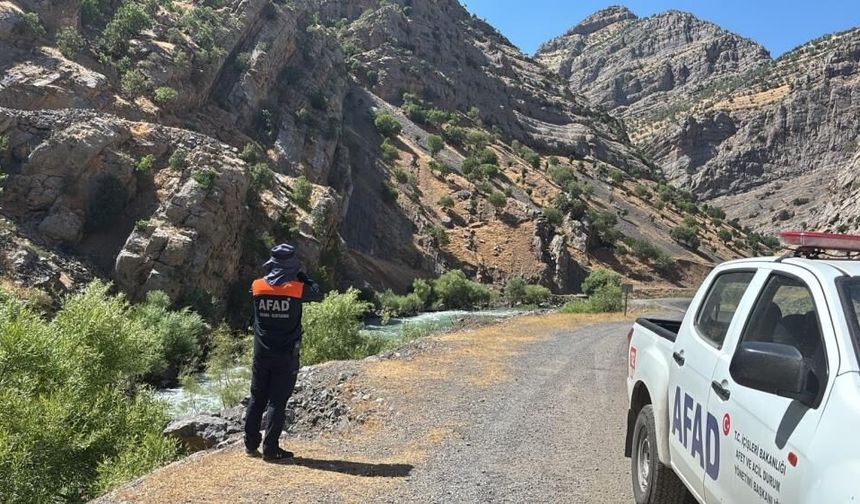 Balık tutarken akıntıya kapıldı! Günlerdir süren aramalar sınır ötesine taşındı