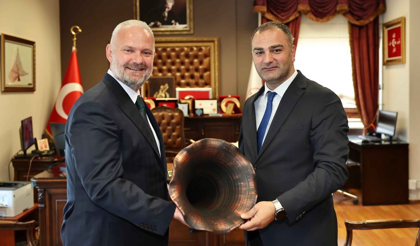 Menemen Belediye Başkanı Aydın Pehlivan'dan Başsavcı Soner Erden'e hayırlı olsun ziyareti!
