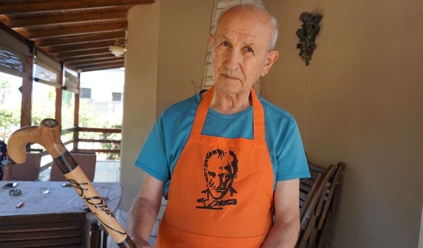 İzmirli usta 2 bin 700 yıllık kültürü kızılcık ağacına işliyor