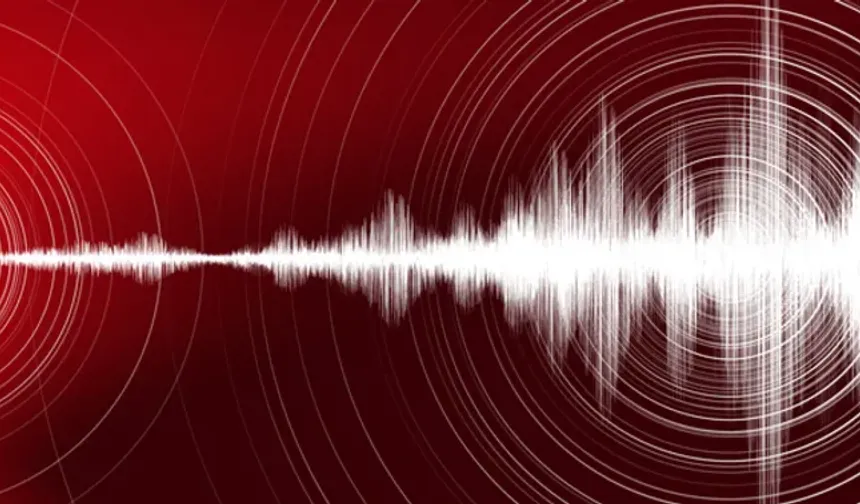 SON DAKİKA Ege Denizi'nde geceyi sallayan deprem! 6 Temmuz 2026